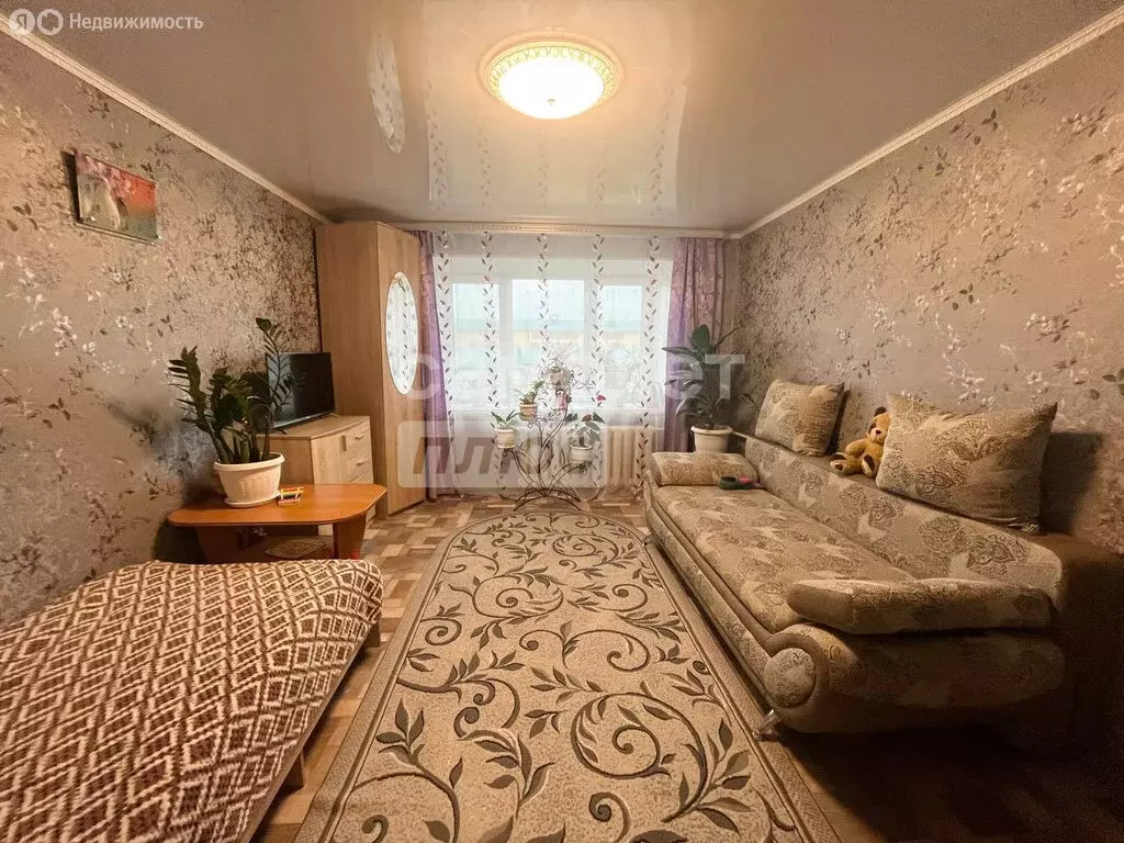 2-комнатная квартира: Заводоуковск, Заводская улица, 11 (49 м) - Фото 1