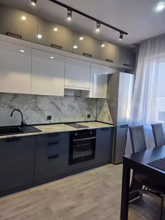1-к. квартира, 41 м, 10/17 эт. - Фото 0