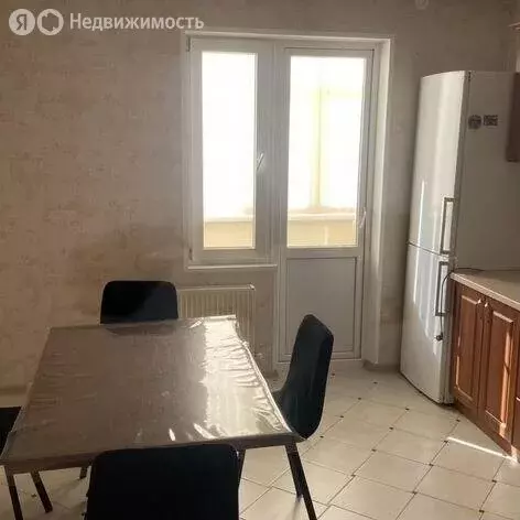 2-комнатная квартира: Ставрополь, проспект Кулакова, 51 (84 м) - Фото 1
