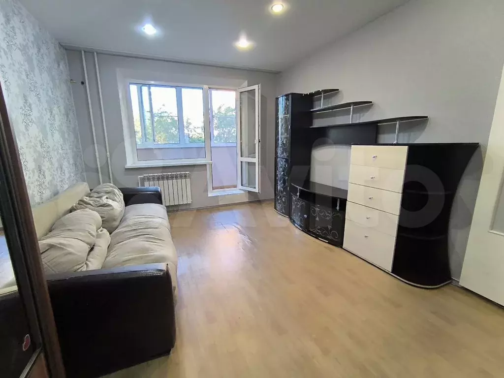 3-к. квартира, 60 м, 3/9 эт. - Фото 1