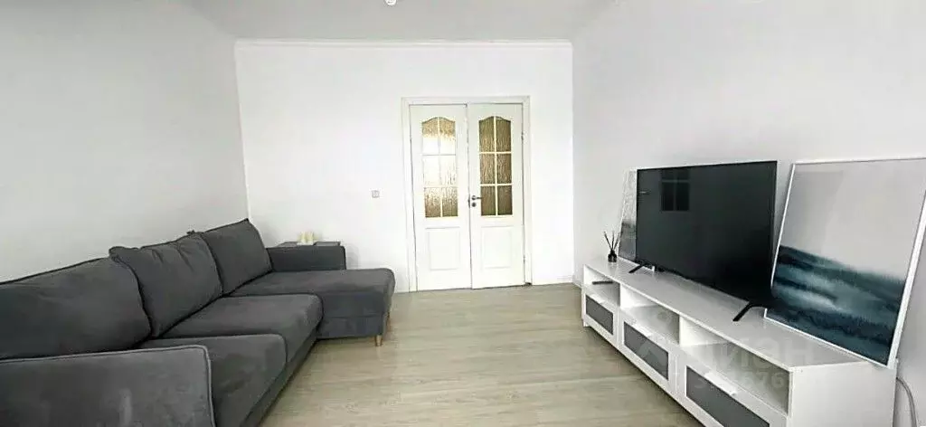 3-к кв. Омская область, Омск ул. Дмитриева, 5/4 (63.0 м) - Фото 1