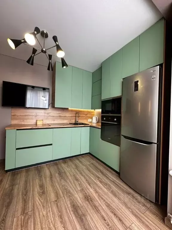 3-к кв. Омская область, Омск ул. Чернышевского, 2к3 (66.0 м) - Фото 1