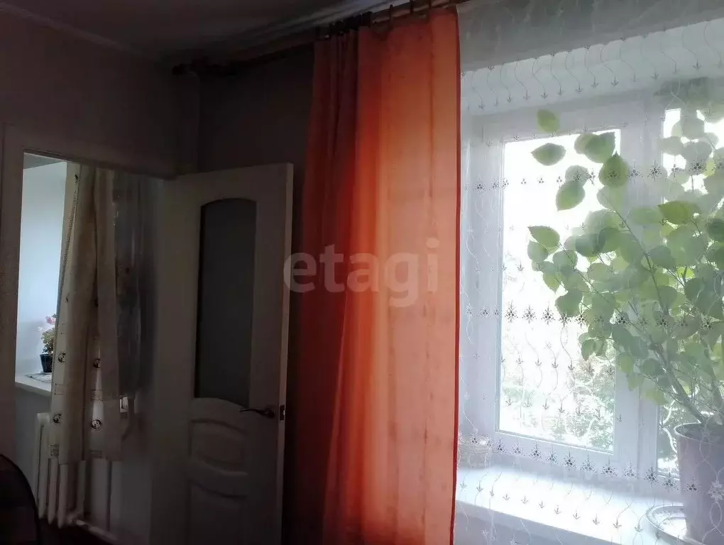 3-к кв. Бурятия, Улан-Удэ ул. Чертенкова, 49 (63.7 м) - Фото 0