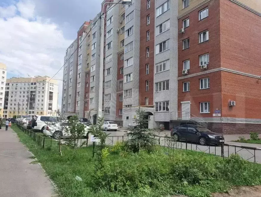 омск ул красный путь серебряный берег. перелета 25 омск. квартира на перелета. перелета 25. красный путь 103/3.