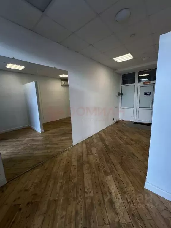 Офис в Ростовская область, Новочеркасск Платовский просп. (26 м) - Фото 2