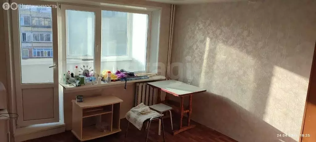 1-комнатная квартира: Тюмень, улица Республики, 239 (17 м) - Фото 0