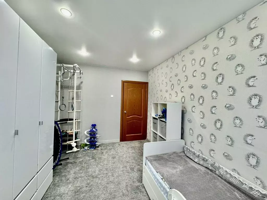 3-к кв. Свердловская область, Екатеринбург ул. Викулова, 63к3 (64.9 м) - Фото 1