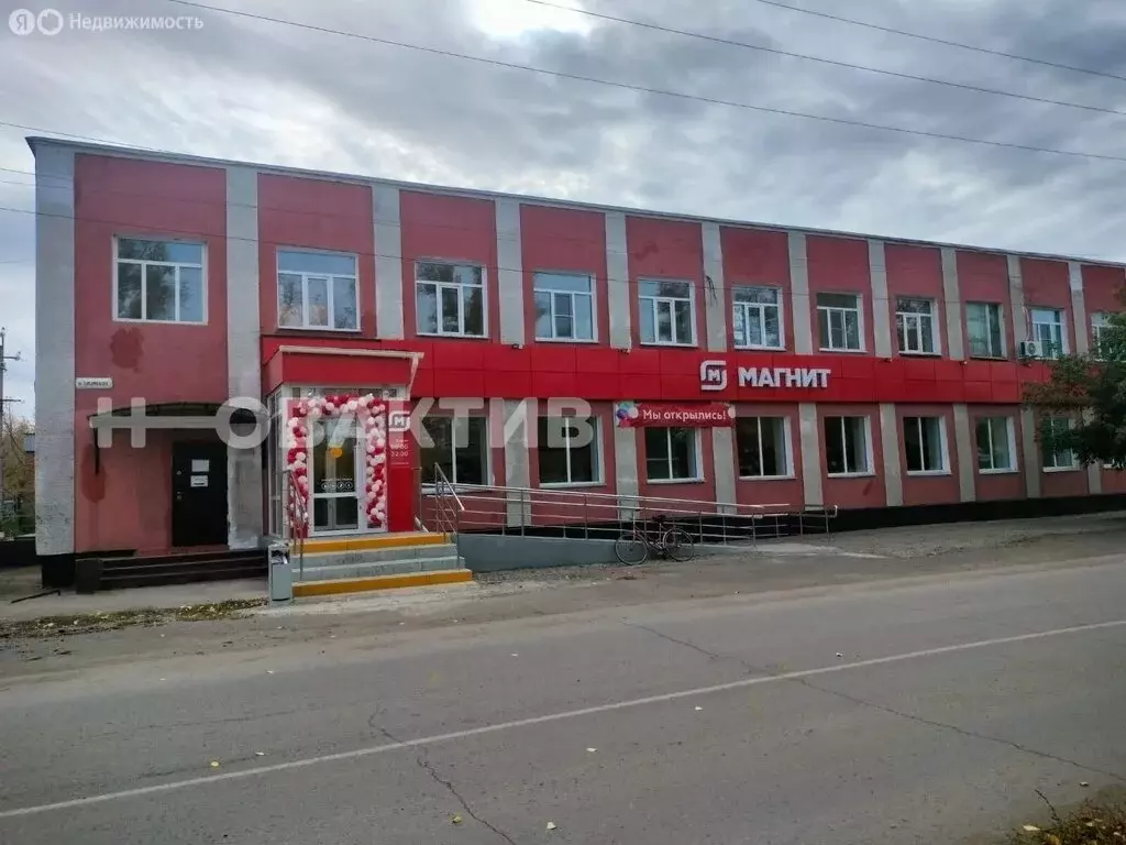 Торговая площадь (974.8 м) - Фото 1