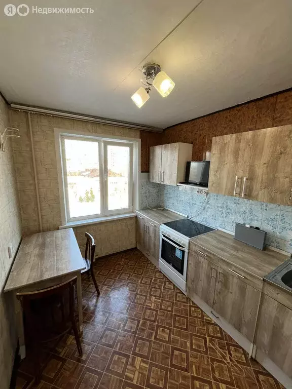 3-комнатная квартира: Киров, Ленинский район, улица Азина, 5 (63.1 м) - Фото 1