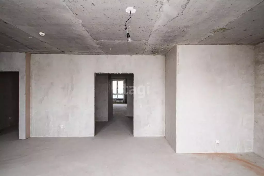 3-к кв. Тюменская область, Тюмень ул. Муравленко, 1 (104.9 м) - Фото 1