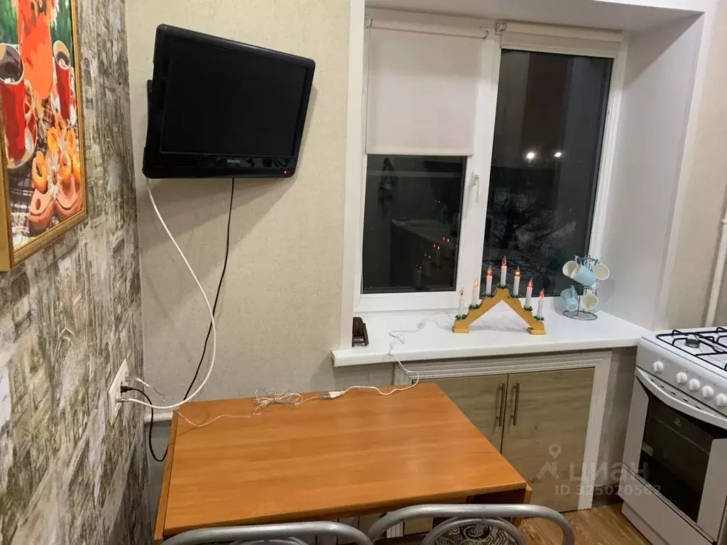 1-к кв. Псковская область, Псков ул. Максима Горького, 9 (36.0 м) - Фото 2