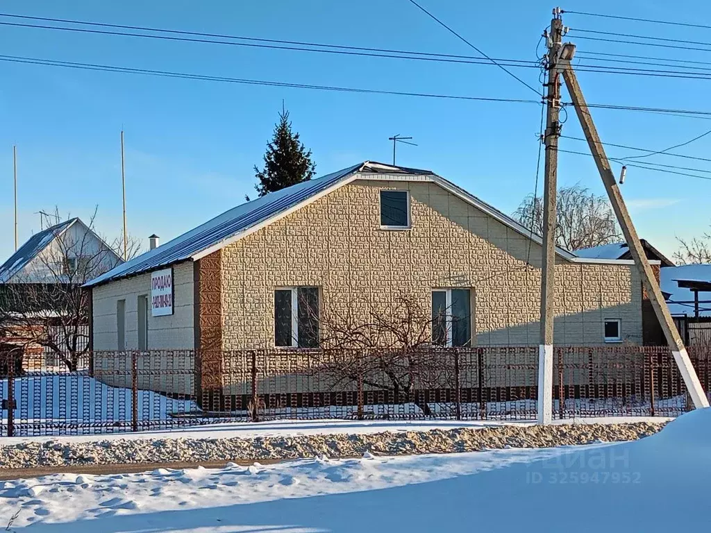 Дом в Самарская область, Ставропольский район, Васильевка с/пос, с. ... - Фото 1