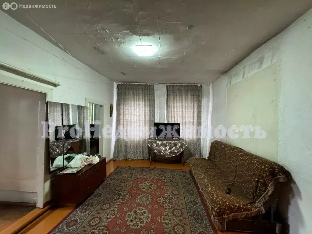 Дом в Кызыл, улица 26 Бакинских Комиссаров (58.2 м) - Фото 0