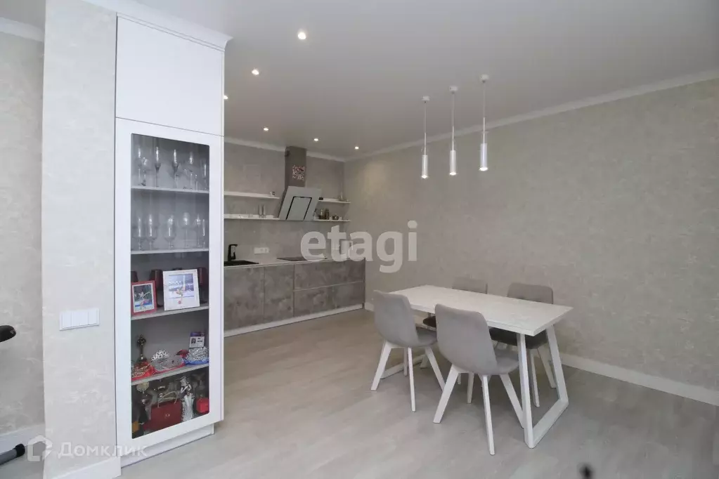 Продаётся 4-к квартира, 113.5 м - Фото 0