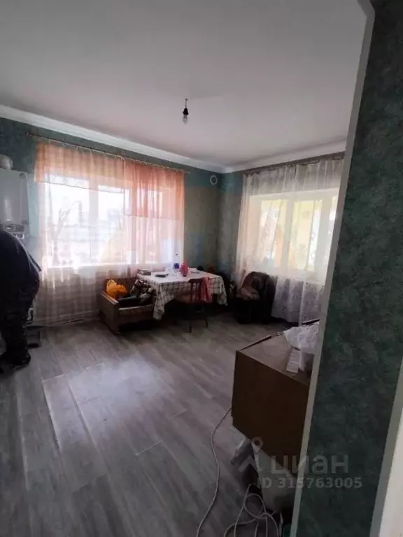 Дом в Крым, Сакский район, с. Лесновка ул. Интернациональная (118 м) - Фото 1