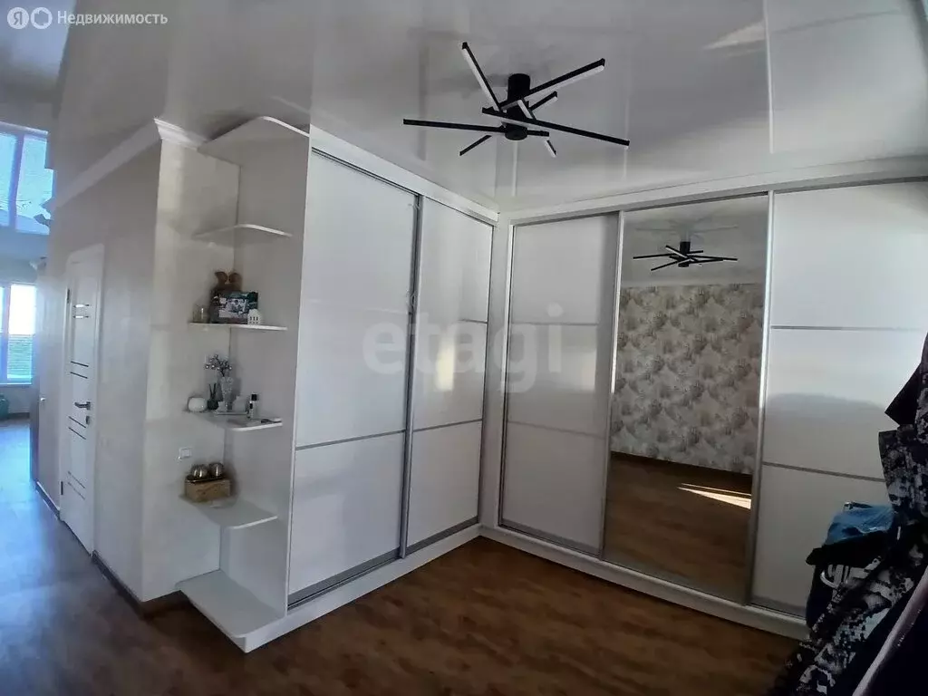 Дом в село Омутинское, Радужная улица (183.6 м) - Фото 2