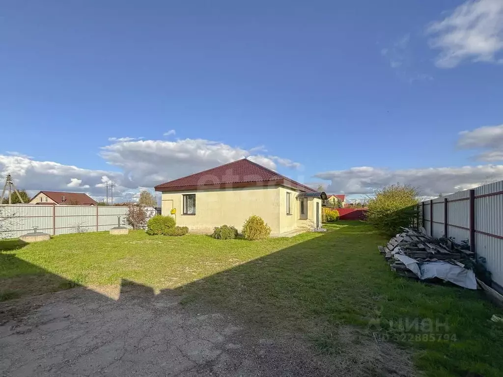 Дом в Псковская область, Псковский район, Логозовская волость, д. ... - Фото 1