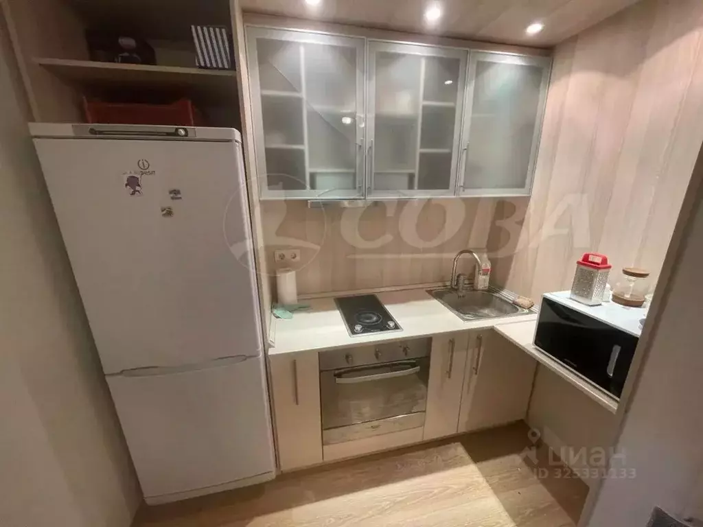 Студия Тюменская область, Тюмень ул. Ю.-Р.Г. Эрвье, 24к1 (30.0 м) - Фото 2