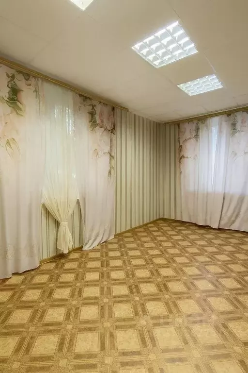 3-к кв. Самарская область, Новокуйбышевск Ленинградская ул., 14 (73.0 ... - Фото 1