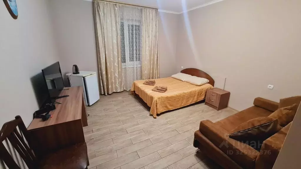 Комната Краснодарский край, Лабинский район, Упорная ст-ца  (35.0 м) - Фото 1