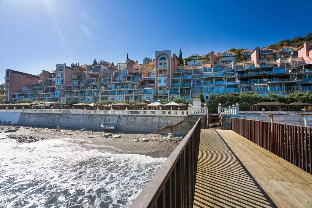 2-к кв. Крым, Алушта муниципальный округ, пос. Чайка ул. Багрова, 12 ... - Фото 1