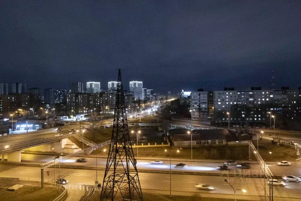 Студия Тюменская область, Тюмень ул. Республики, 229 (19.0 м) - Фото 1