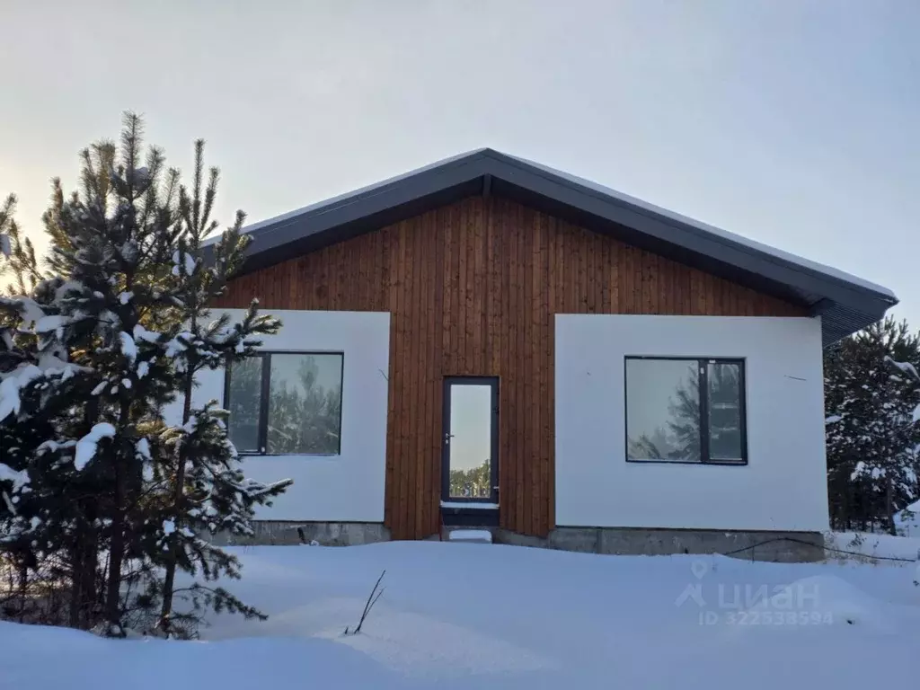 Дом в Свердловская область, Сысертский муниципальный округ, Исеть ... - Фото 1