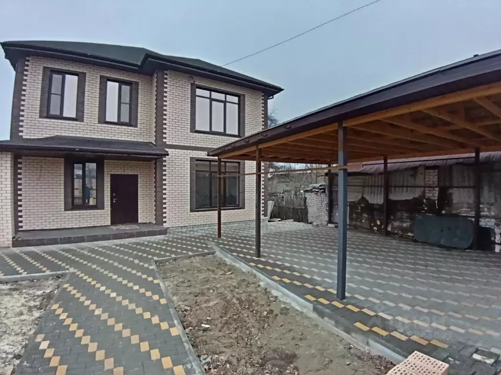 Дом в Волгоградская область, Волгоград пос. Ангарский, ул. Большая, 31 ... - Фото 1