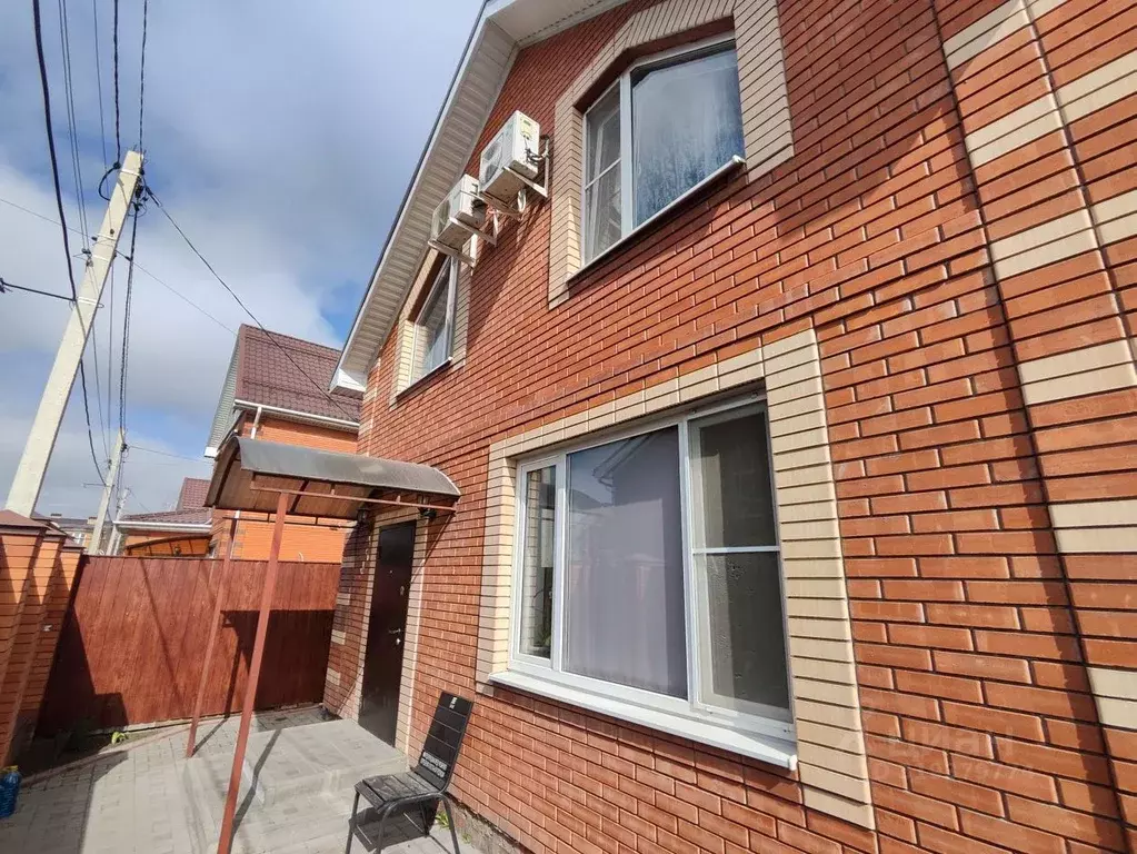 Дом в Ростовская область, Батайск Революционная ул., 52А (100 м) - Фото 1