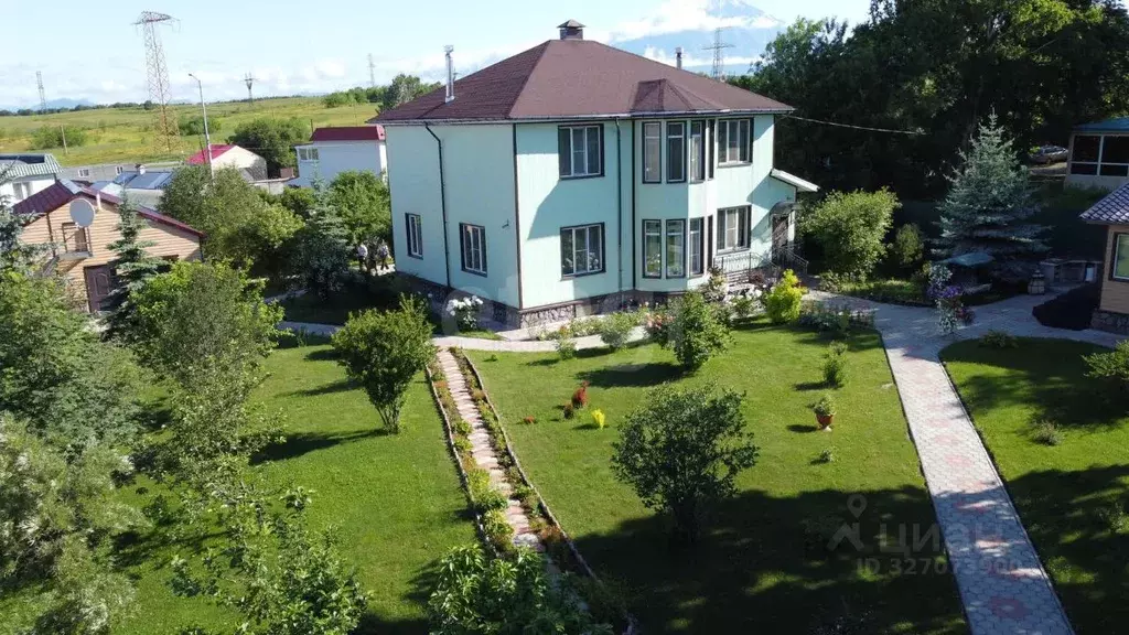 Дом в Камчатский край, Елизовский муниципальный округ, пос. Нагорный ... - Фото 2