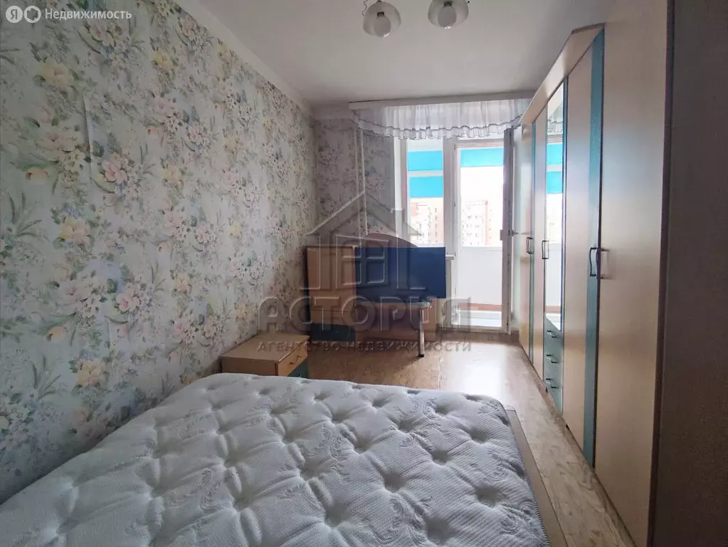 2-комнатная квартира: Красноярск, улица Алексеева, 27 (61.2 м) - Фото 1