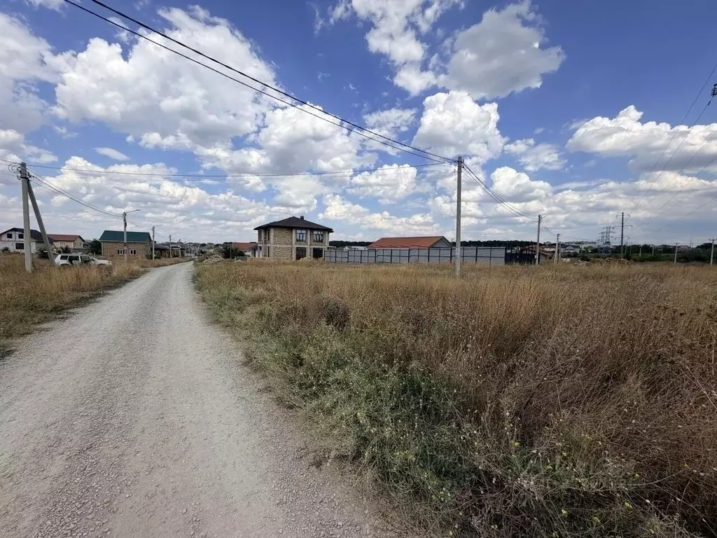 Участок в Крым, Симферопольский район, с. Мирное ул. Умера Адаманова, ... - Фото 2