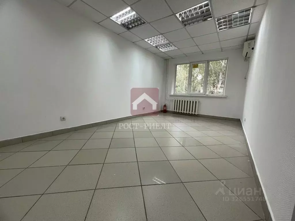 Помещение свободного назначения в Саратовская область, Энгельс ул. ... - Фото 1