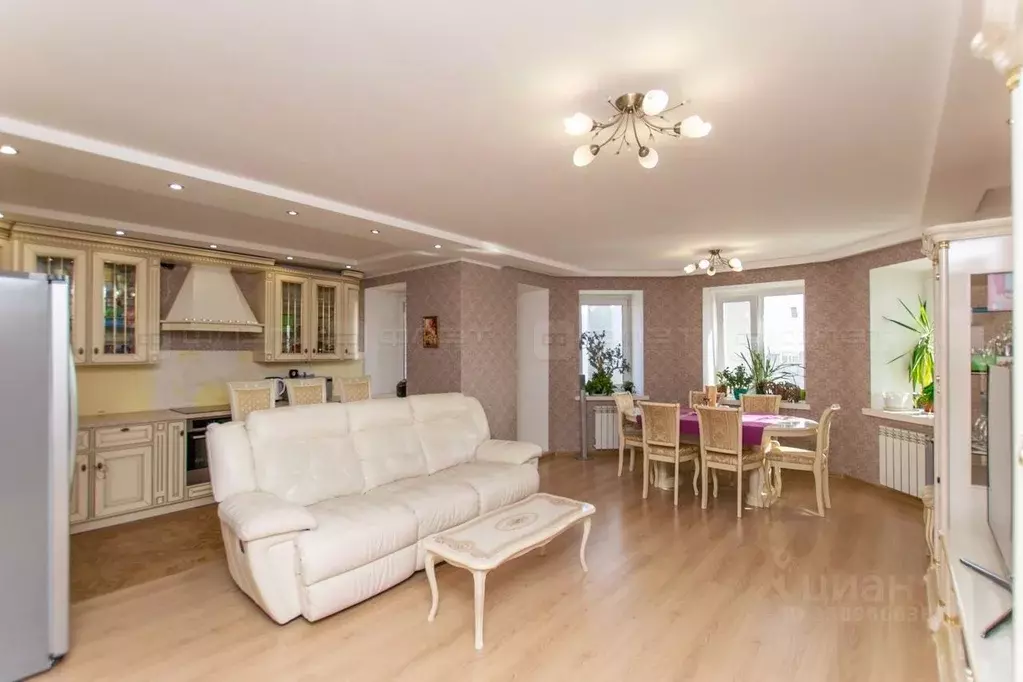 4-к кв. Татарстан, Казань ул. Баки Урманче, 10 (139.0 м) - Фото 1