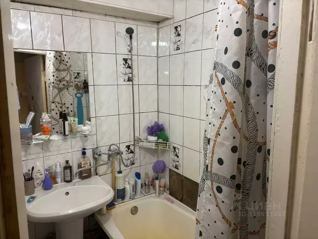 3-к кв. Свердловская область, Екатеринбург ул. Фурманова, 61 (57.3 м) - Фото 0