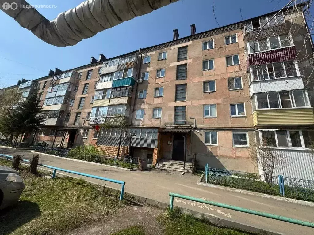 3-комнатная квартира: Шадринск, улица Степана Разина, 48 (51.8 м) - Фото 0