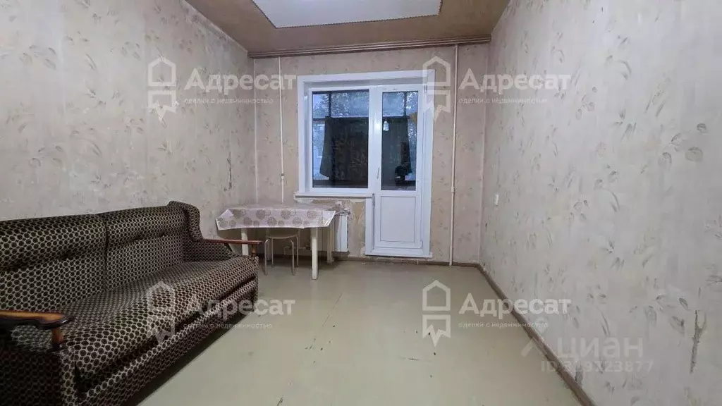 2-к кв. Волгоградская область, Волгоград ул. Маршала Еременко, 64 ... - Фото 0
