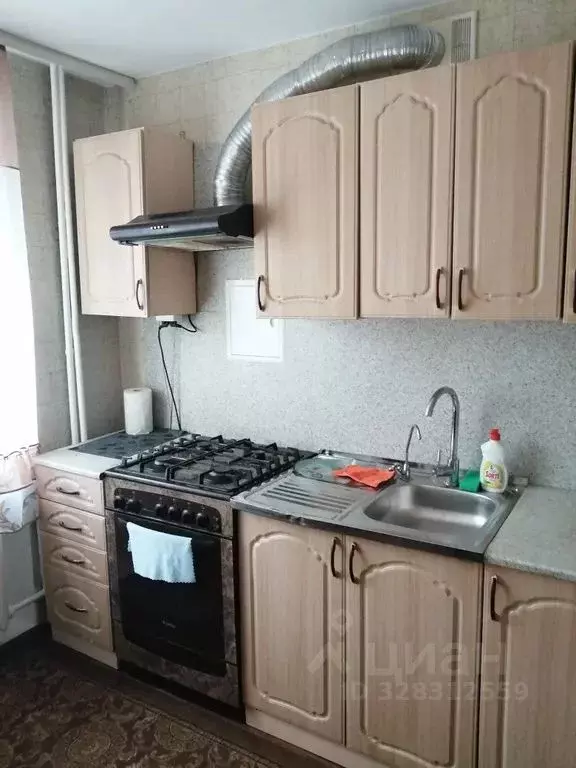 3-к кв. Псковская область, Пушкинские Горы рп ул. Ленина, 48 (72.0 м) - Фото 2