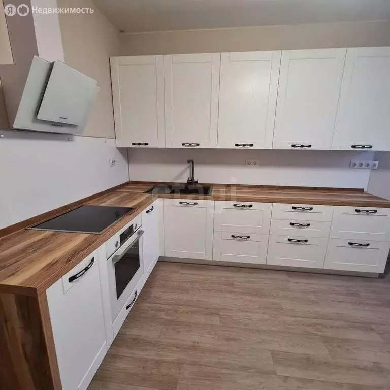 3-комнатная квартира: Тверь, Оснабрюкская улица, 26 (87.6 м) - Фото 1