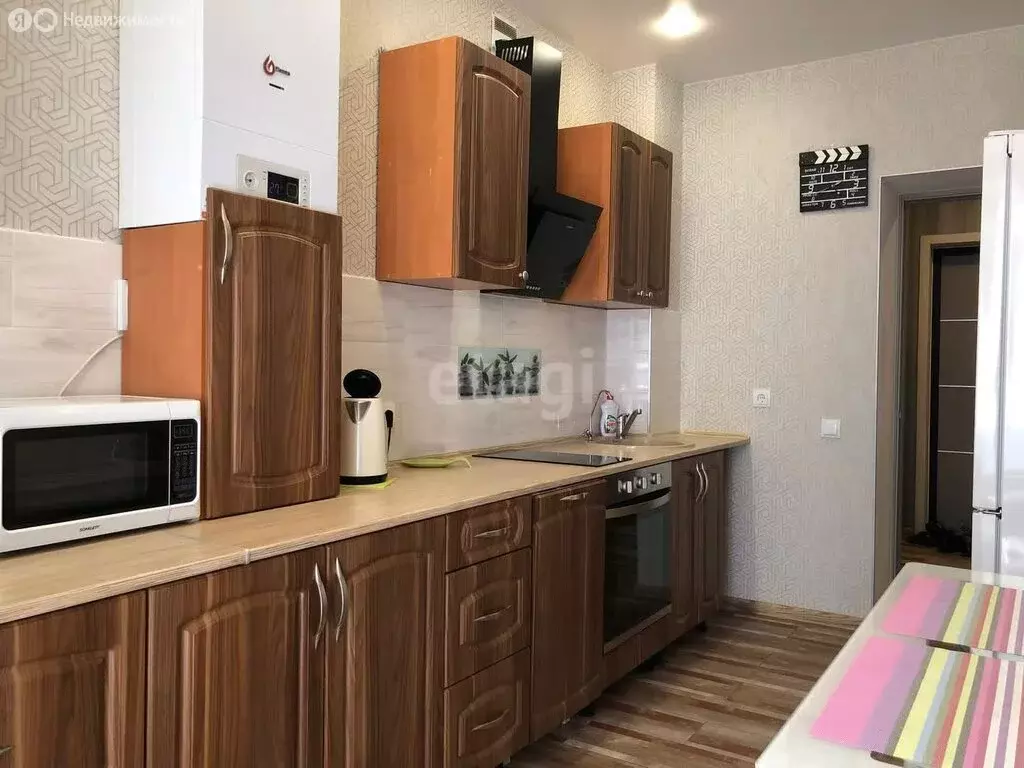 1-комнатная квартира: Калининград, улица Старшины Дадаева, 70 (41.4 м) - Фото 0
