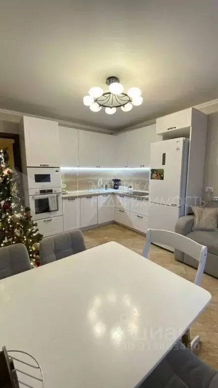 3-к кв. Тюменская область, Тюмень Широтная ул., 130к2 (90.8 м) - Фото 0