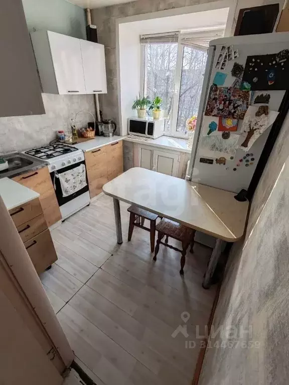 2-к кв. Владимирская область, Гусь-Хрустальный ул. Микрорайон, 34 ... - Фото 0