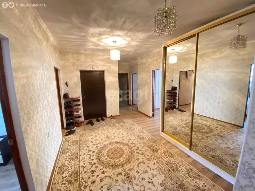 4-комнатная квартира: Назрань, ЦАО, Новая улица, 25 (121 м) - Фото 1