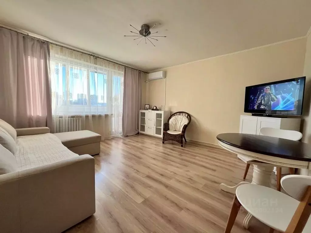2-к кв. Севастополь ул. Адмирала Фадеева, 13Б (50.0 м) - Фото 1