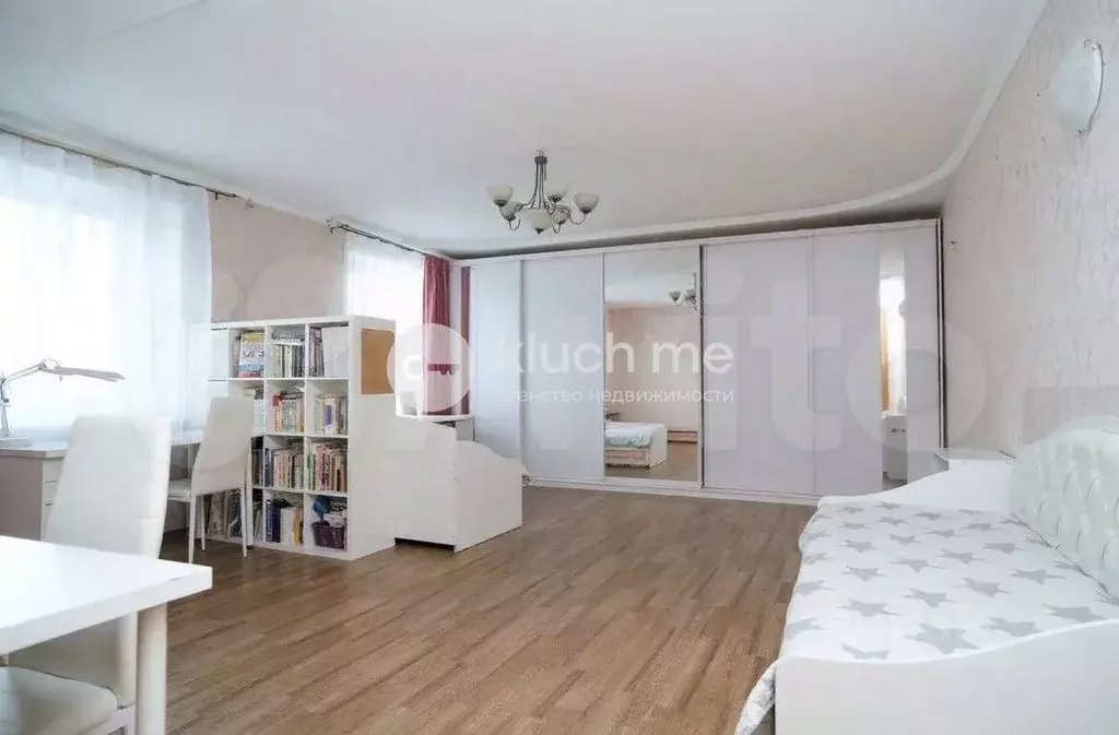 4-к кв. Татарстан, Казань ул. Космонавтов, 44 (120.6 м) - Фото 1