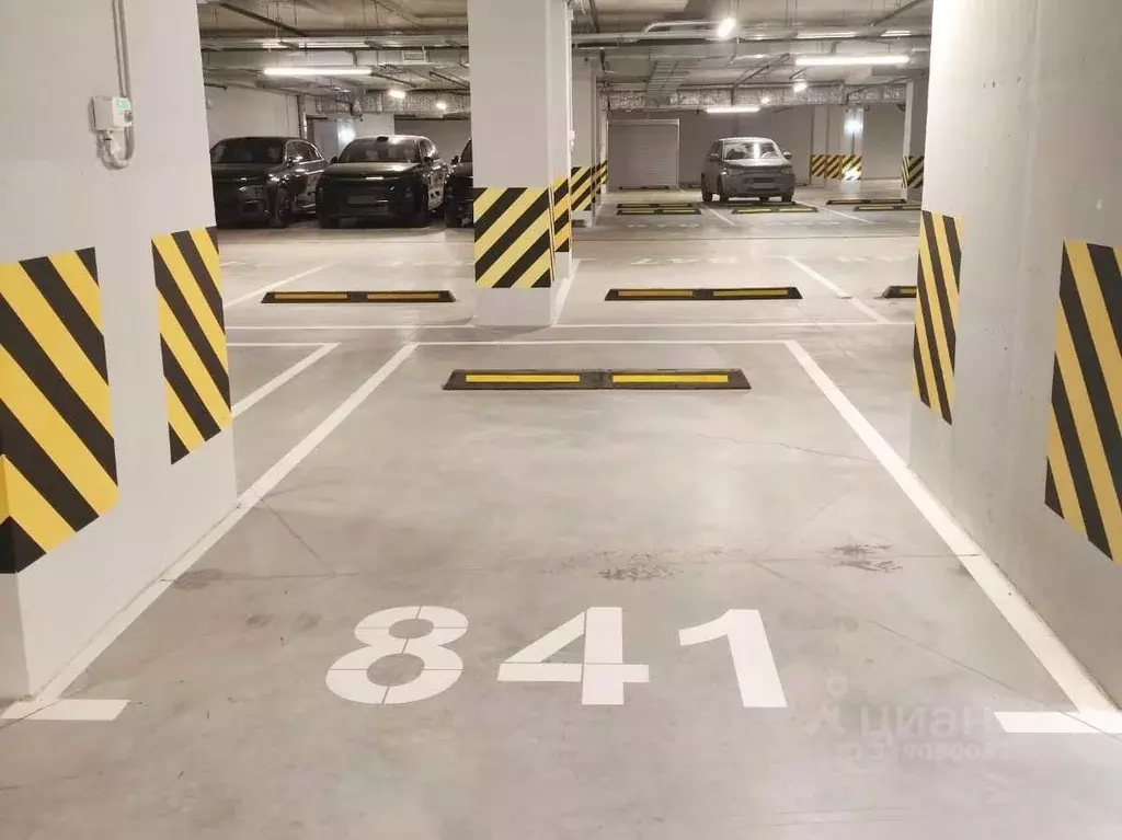 Гараж в Москва бул. Братьев Весниных, 1 (15 м) - Фото 1