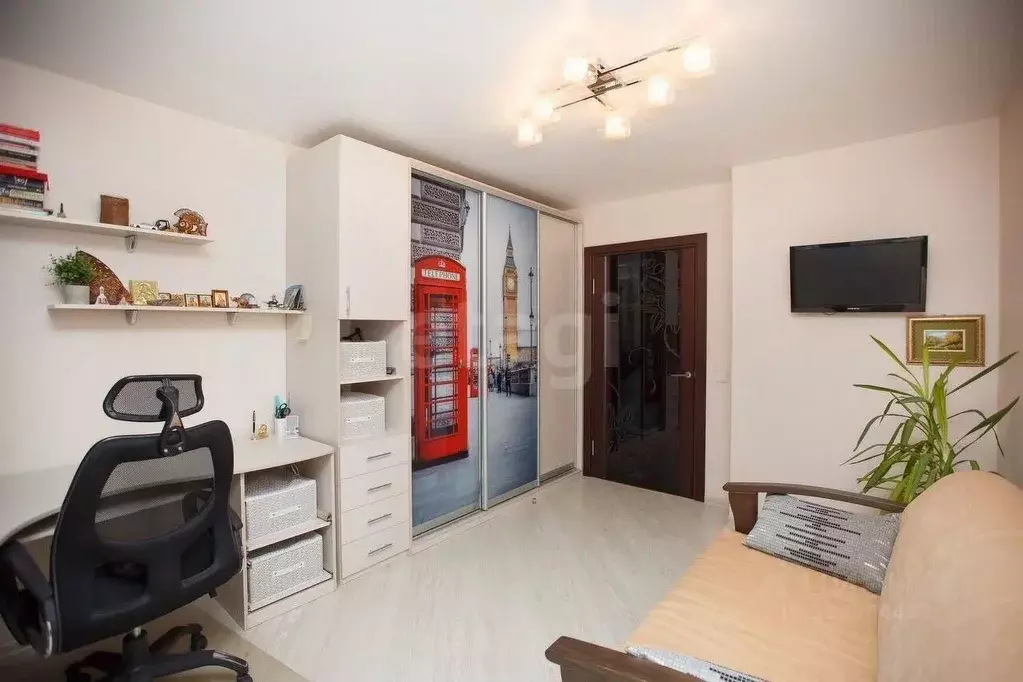 2-к кв. Ярославская область, Ярославль просп. Фрунзе, 33 (63.1 м) - Фото 1