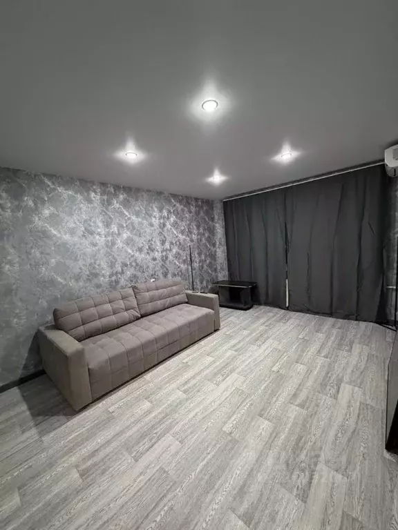 3-к кв. Ростовская область, Волгодонск просп. Мира, 33 (60.0 м) - Фото 1