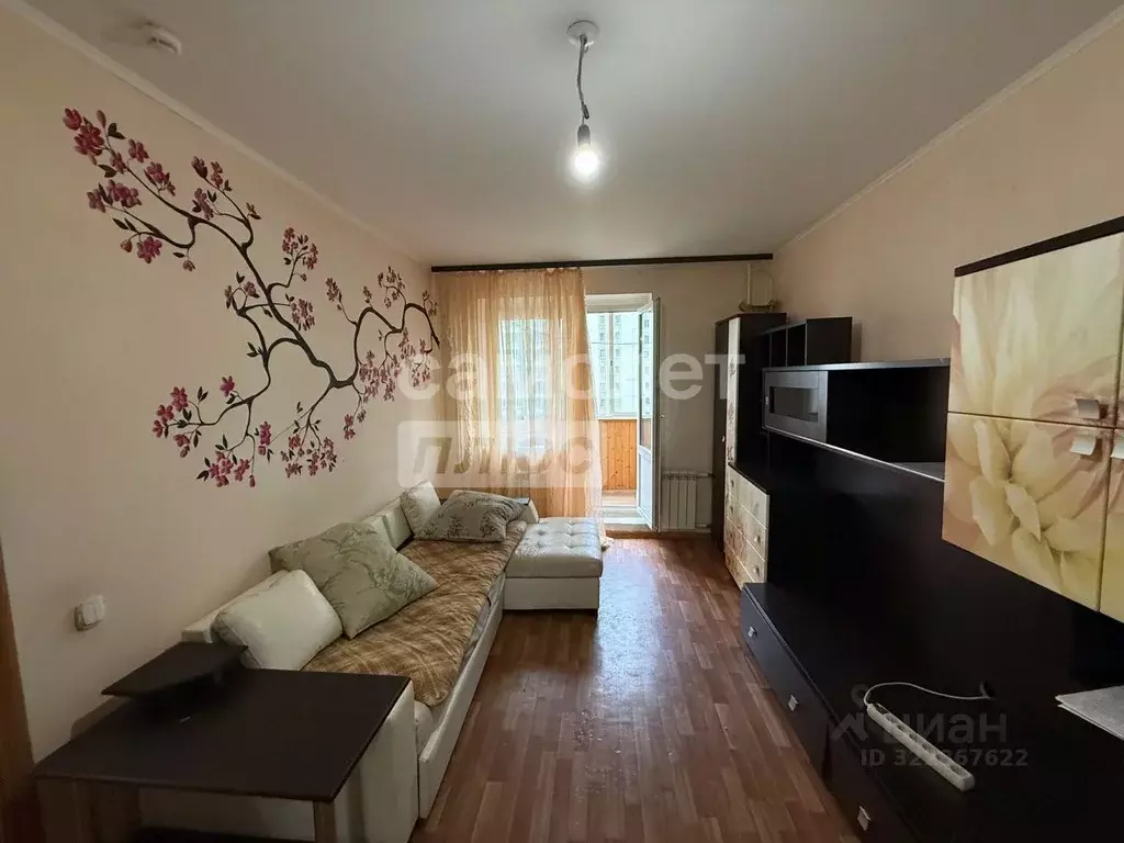 1-к кв. Курская область, Курск просп. Вячеслава Клыкова, 57 (35.9 м) - Фото 0