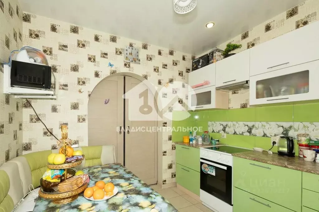 3-к кв. Новосибирская область, Новосибирск ул. Плющихинская, 1 (58.5 ... - Фото 1